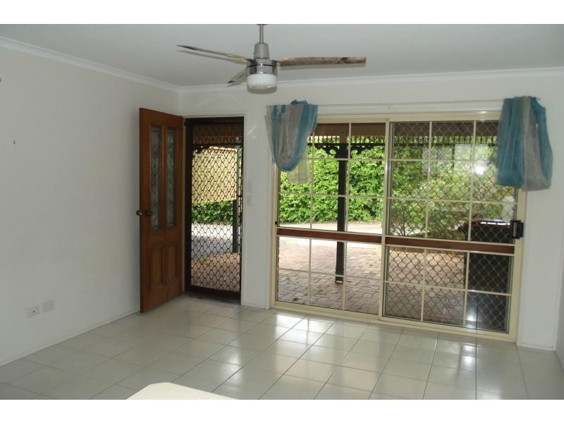 Unit 2/29a Blackall Street, Woombye QLD 4559