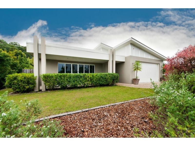 14 LEWIS Place, Woombye QLD 4559