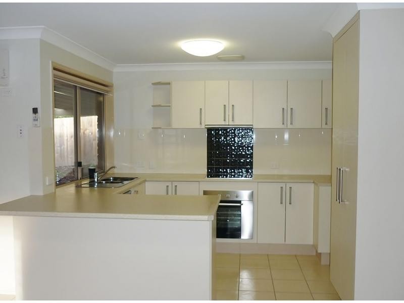 9 HOLYN Close, Woombye QLD 4559