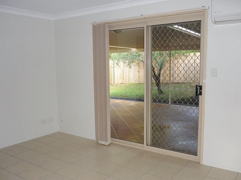 9 HOLYN Close, Woombye QLD 4559