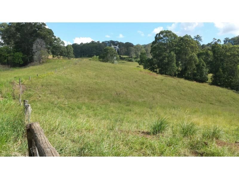 522 HUNCHY Road, Hunchy QLD 4555