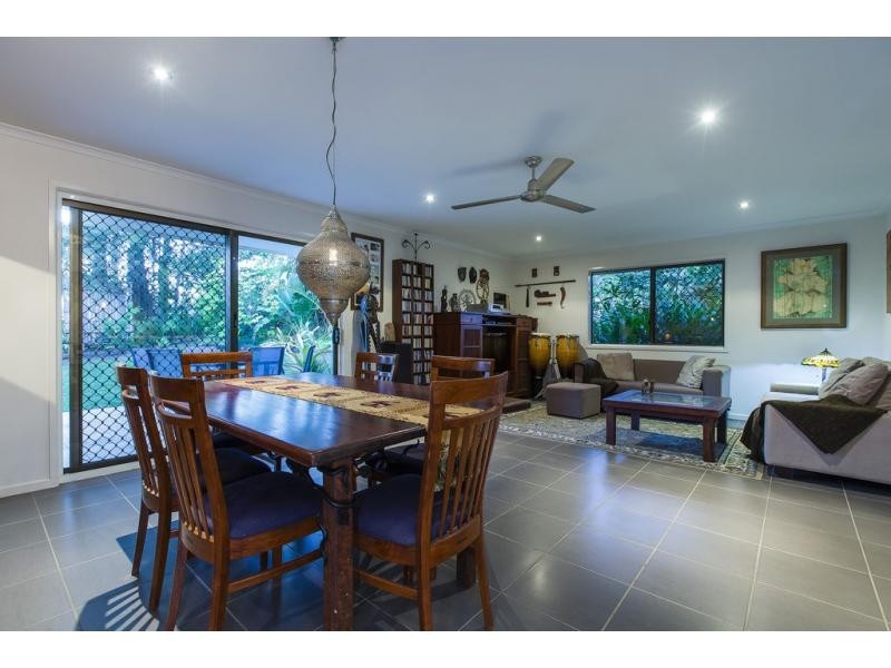 430 Blackall Range (Cnr Carruthers Rd) Road, West Woombye QLD 4559