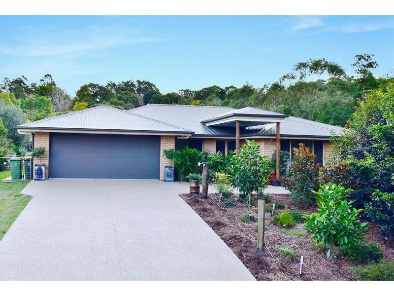 20 WHITE CEDAR Place, West Woombye QLD 4559
