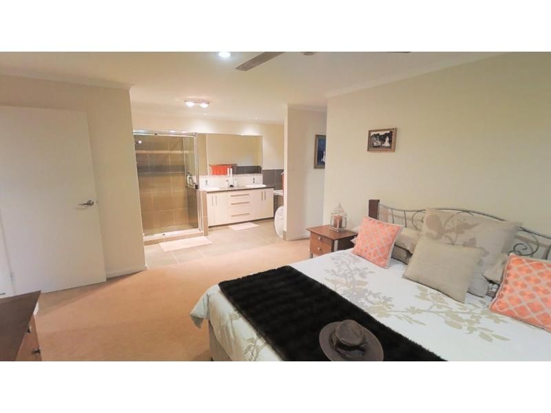 20 WHITE CEDAR Place, West Woombye QLD 4559