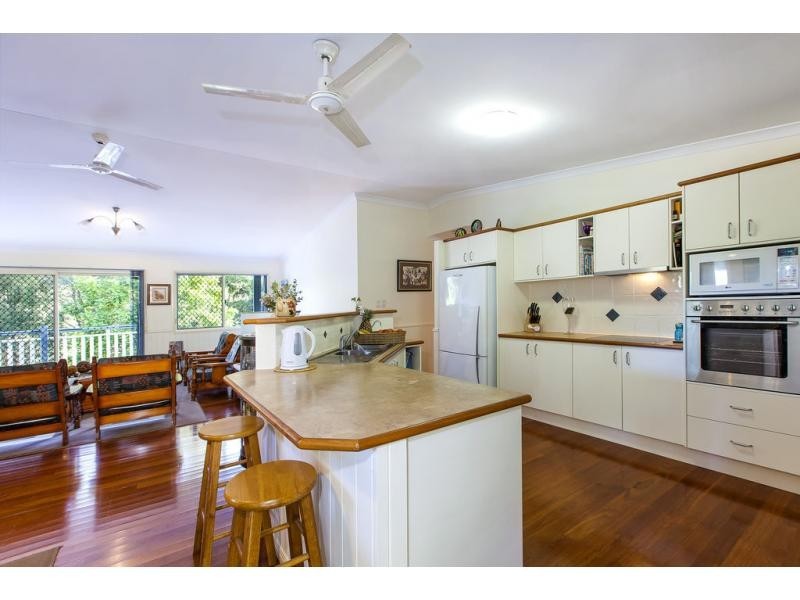 10 Palmway Close, Woombye QLD 4559