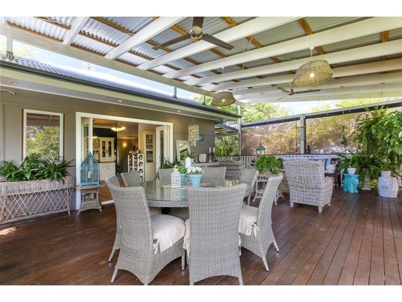 18 WILSON Avenue, Woombye QLD 4559