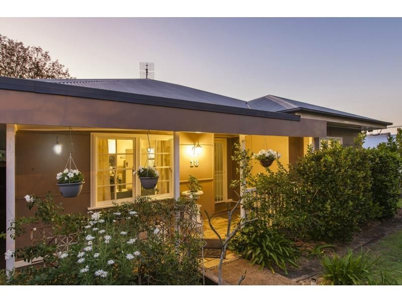 18 WILSON Avenue, Woombye QLD 4559