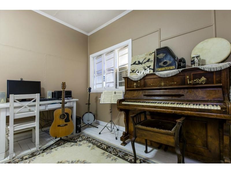 18 WILSON Avenue, Woombye QLD 4559