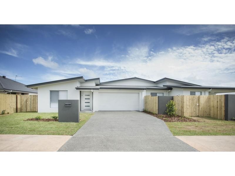 2/10 COOPER Street, Bli Bli QLD 4560