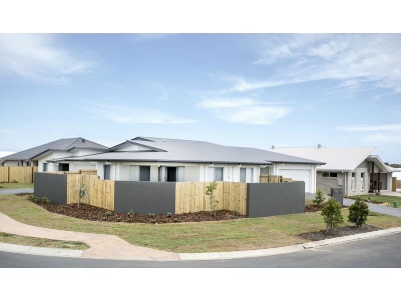 2/10 COOPER Street, Bli Bli QLD 4560