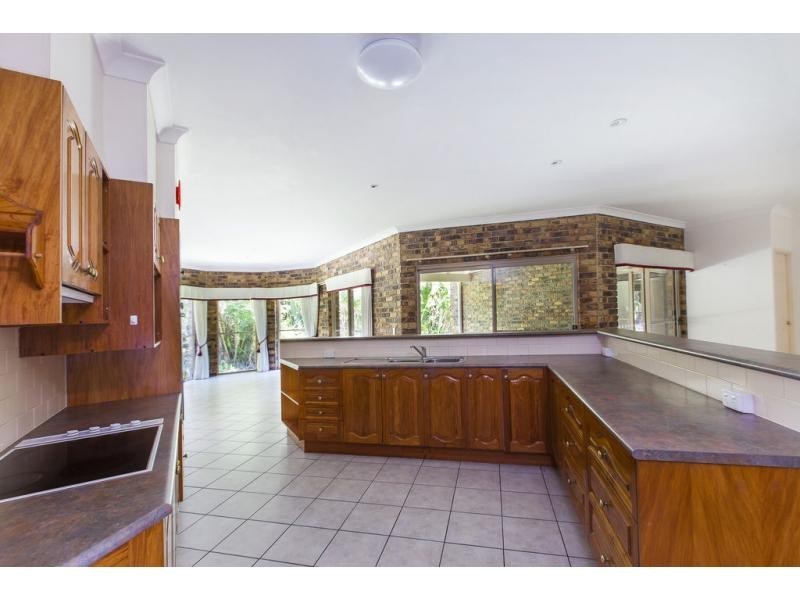 410 CHEVALLUM Road, Chevallum QLD 4555