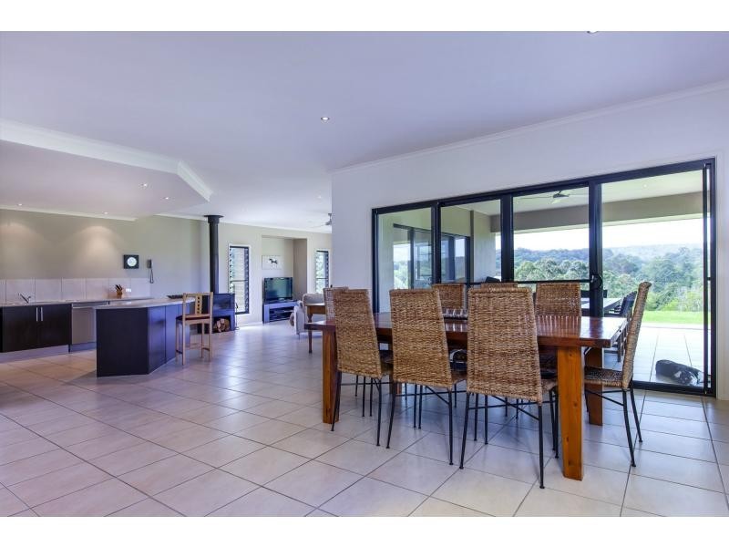 78 SPRING PASTURES Drive, Mapleton QLD 4560