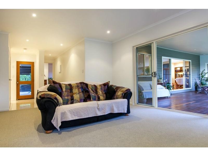 11 WOODCHESTER Close, Rosemount QLD 4560