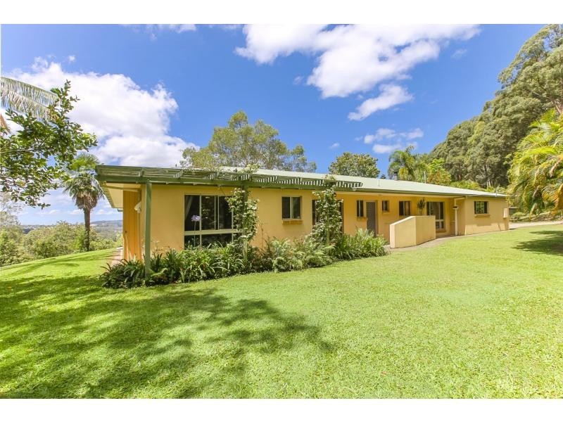 149 Towen Mount Road, Towen Mountain QLD 4560