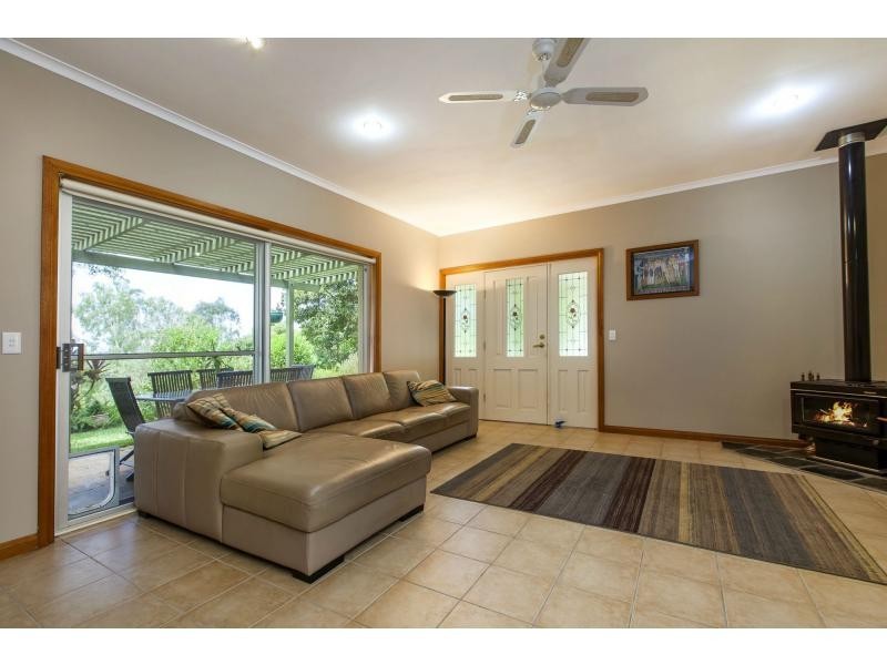 149 Towen Mount Road, Towen Mountain QLD 4560
