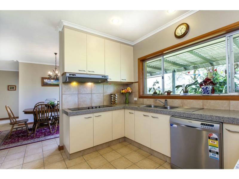 149 Towen Mount Road, Towen Mountain QLD 4560