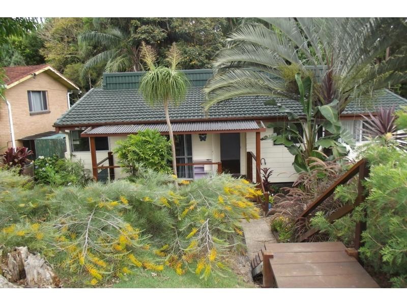 21 ELIZABETH Way, Nambour QLD 4560