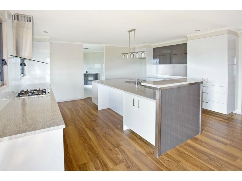10 Longview Place, Woombye QLD 4559