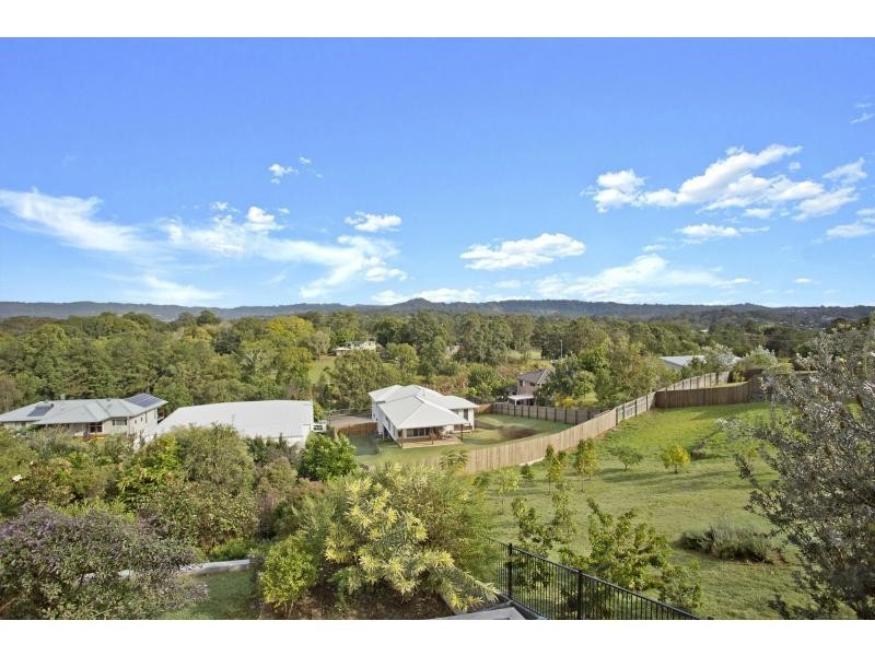 10 Longview Place, Woombye QLD 4559