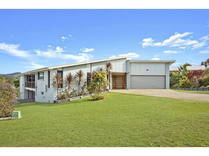 10 Longview Place, Woombye QLD 4559