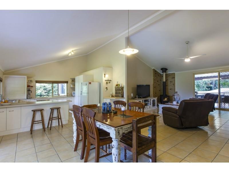 114 Diddillibah Road, Woombye QLD 4559