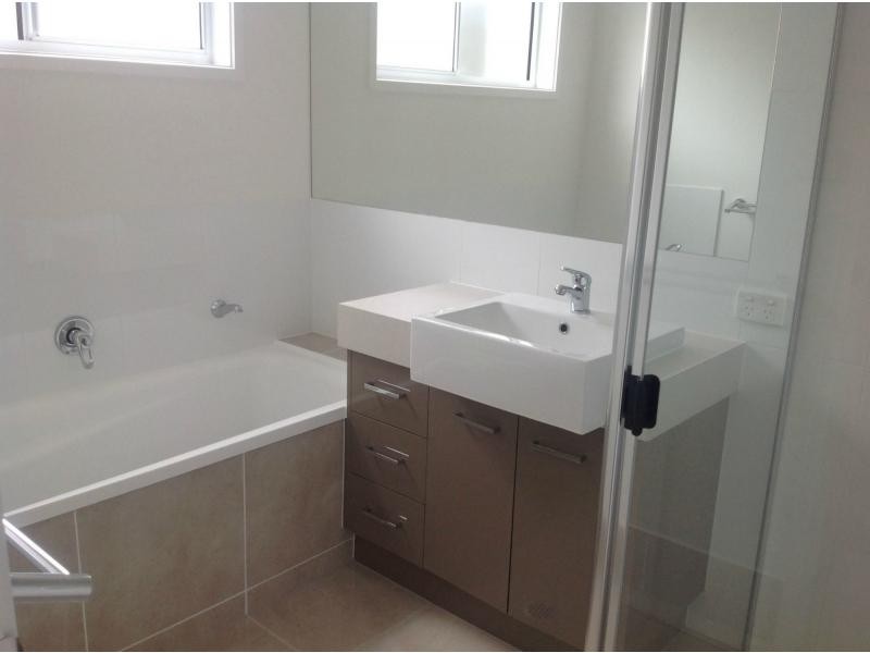 27 CUTTERS Way, Bli Bli QLD 4560