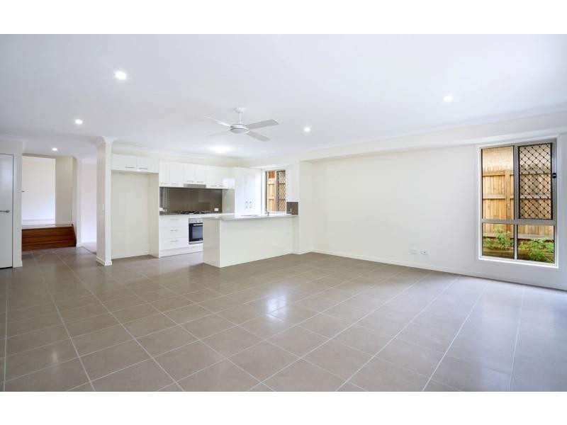 Duplex 1/11 Sweetwater Street, Woombye QLD 4559