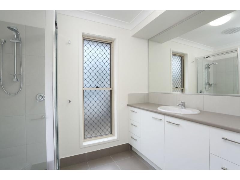 Duplex 1/11 Sweetwater Street, Woombye QLD 4559