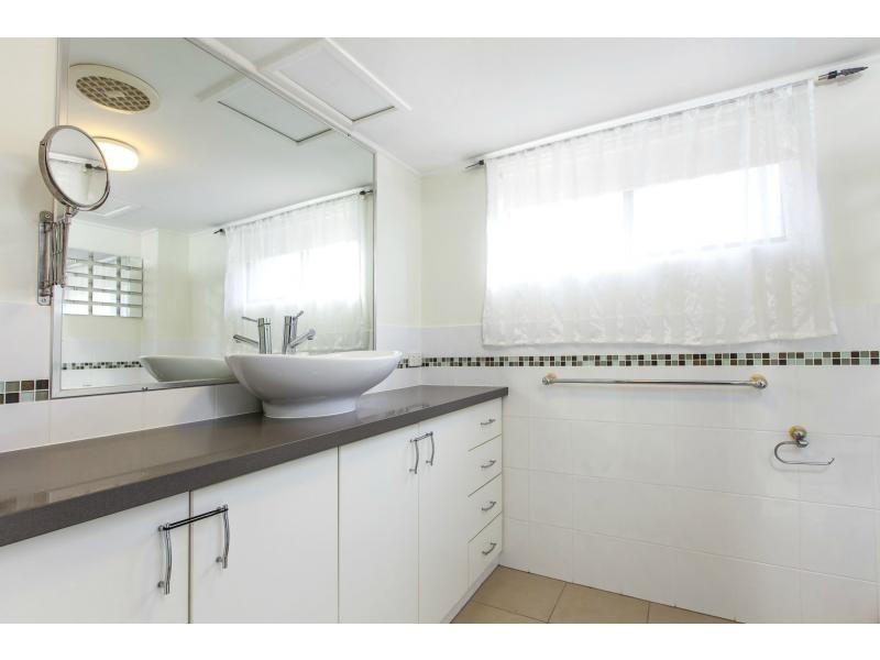 Unit 4/123-125 KING Street, Buderim QLD 4556