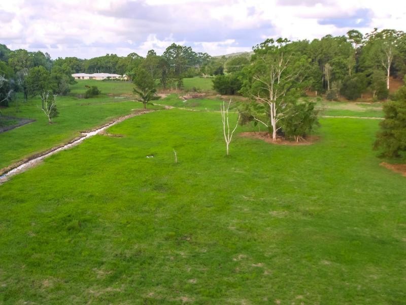 190 Winston Road South, Chevallum QLD 4555