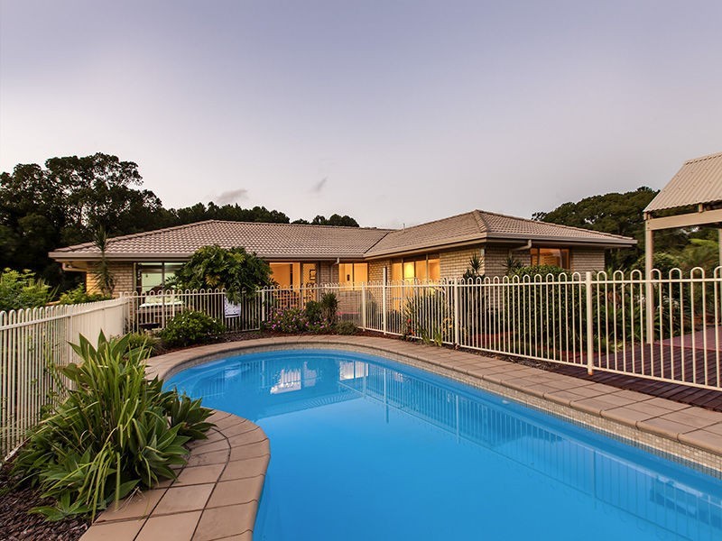 190 Winston Road South, Chevallum QLD 4555