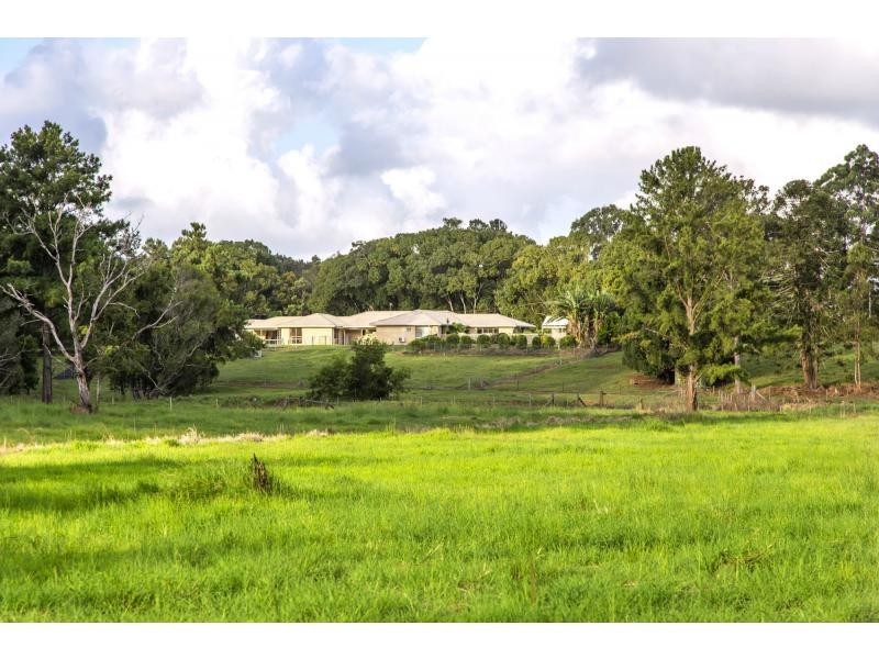 190 Winston Road South, Chevallum QLD 4555