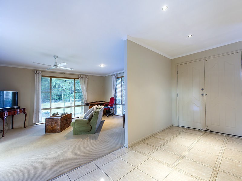 190 Winston Road South, Chevallum QLD 4555