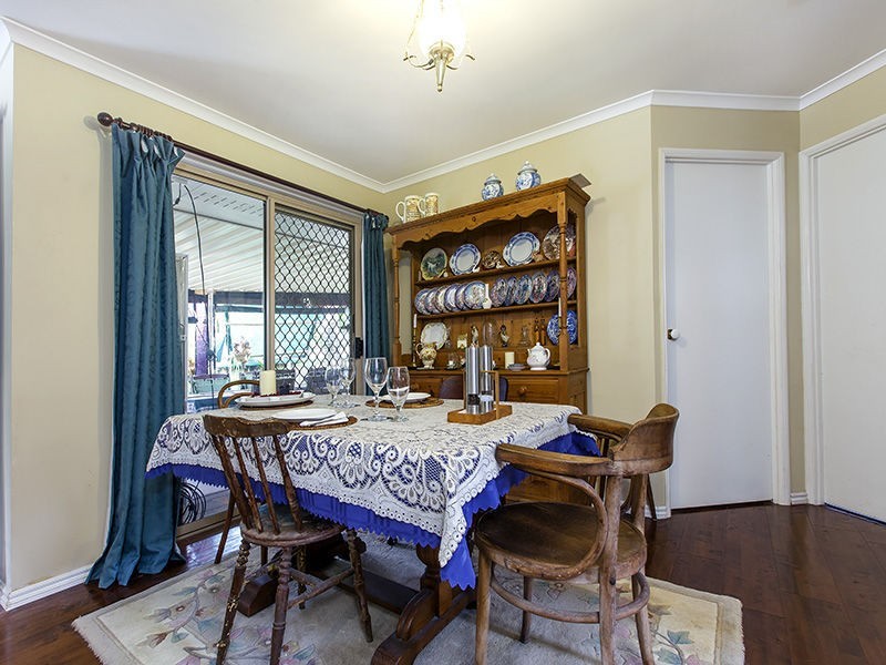 5 MOODIE Court, Woombye QLD 4559