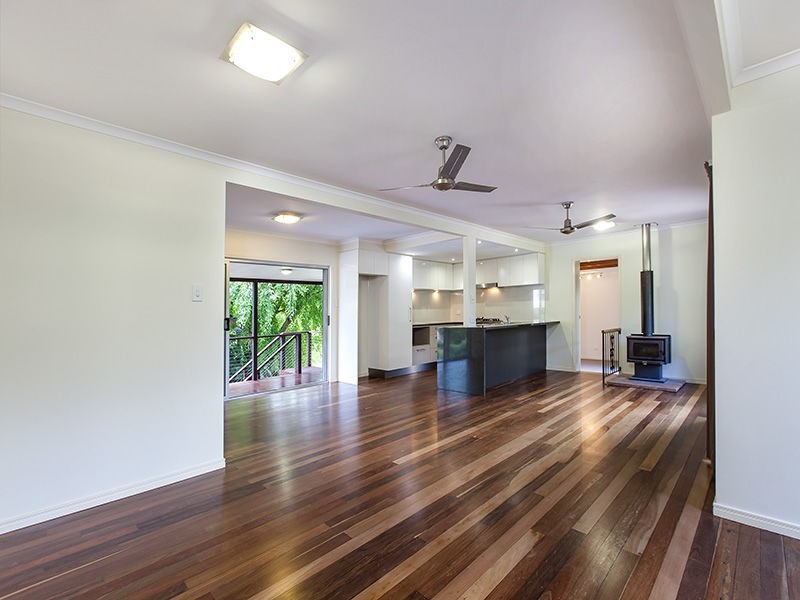 20 Dinmore Street, Woombye QLD 4559