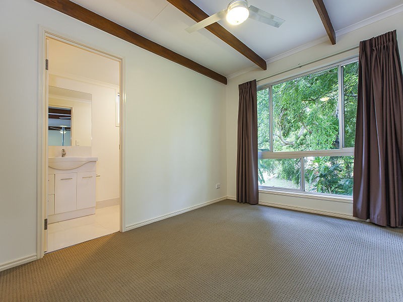 20 Dinmore Street, Woombye QLD 4559