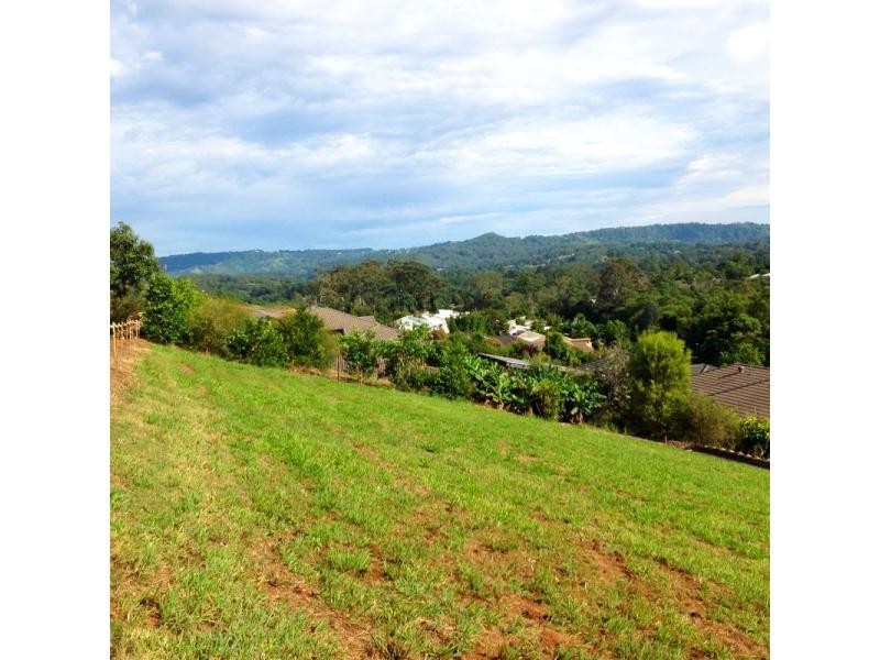 2 Bowers Court, Woombye QLD 4559