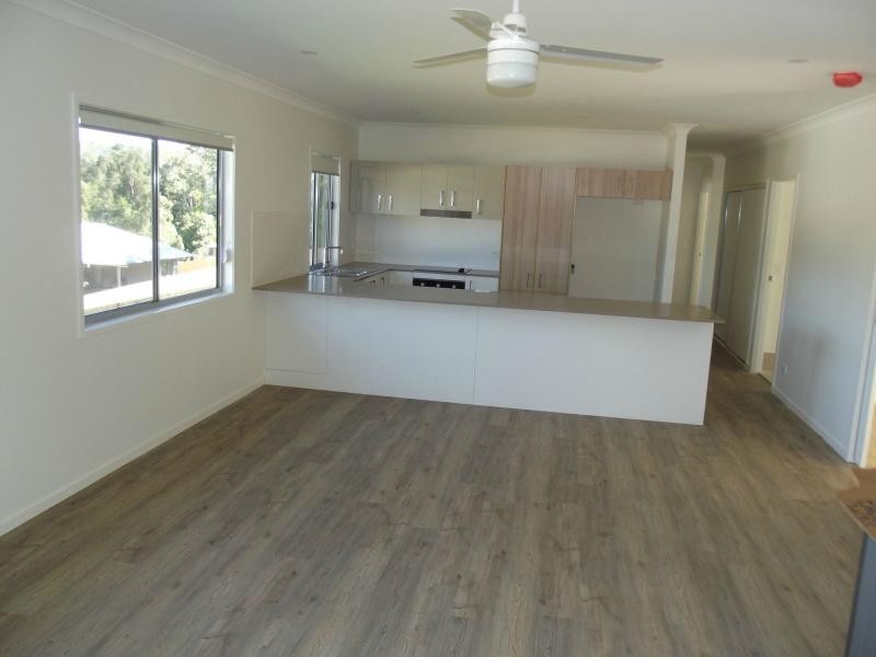 22 Upper Wakefield Street, Woombye QLD 4559