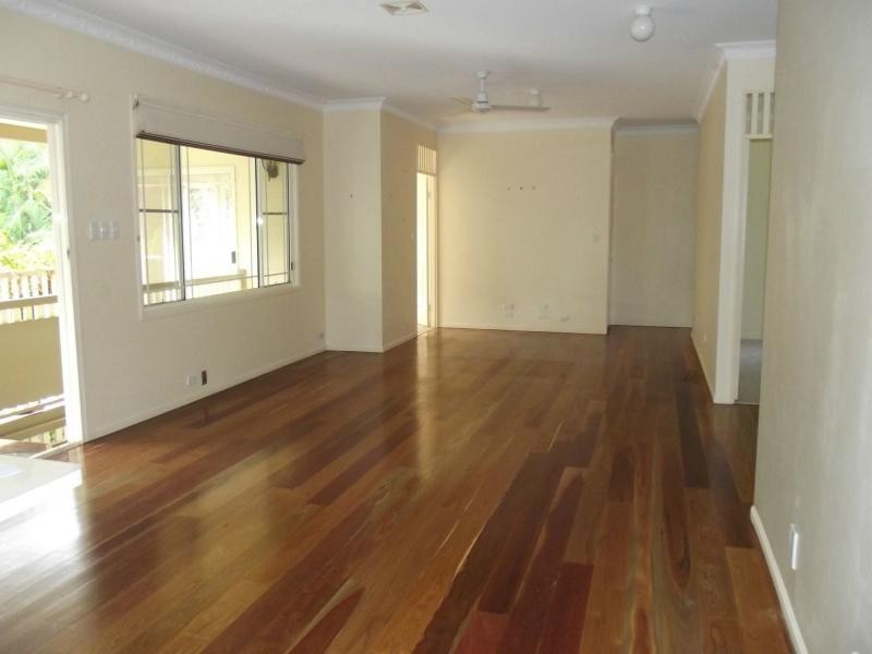 16 Dinmore Street, Woombye QLD 4559