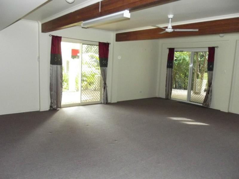 16 Dinmore Street, Woombye QLD 4559