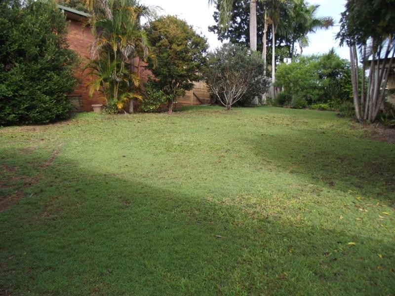 16 Dinmore Street, Woombye QLD 4559