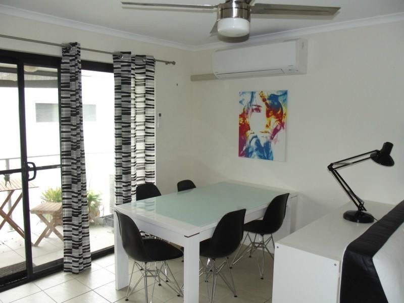 Unit 4/6A Low Street, Yandina QLD 4561