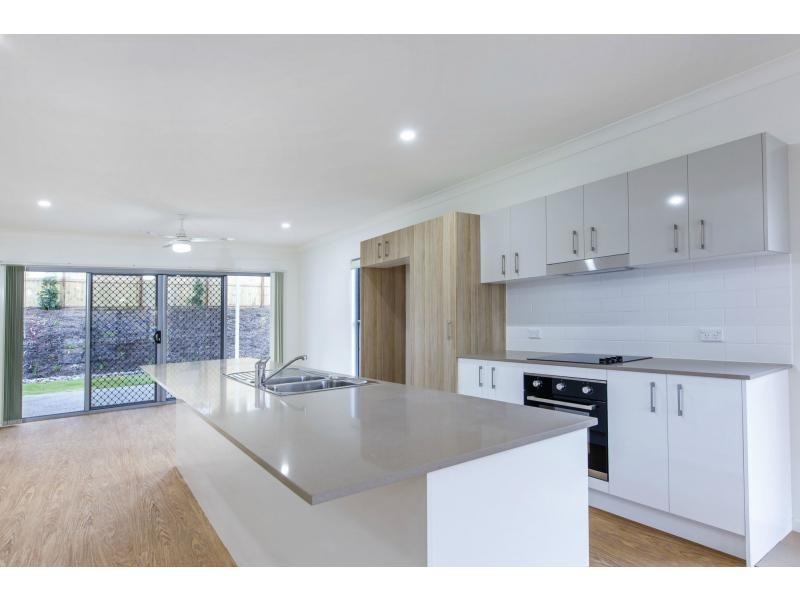 5 Jack Place, Woombye QLD 4559