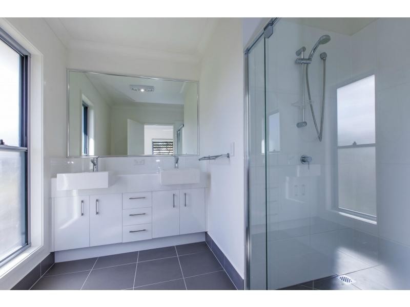 5 Jack Place, Woombye QLD 4559