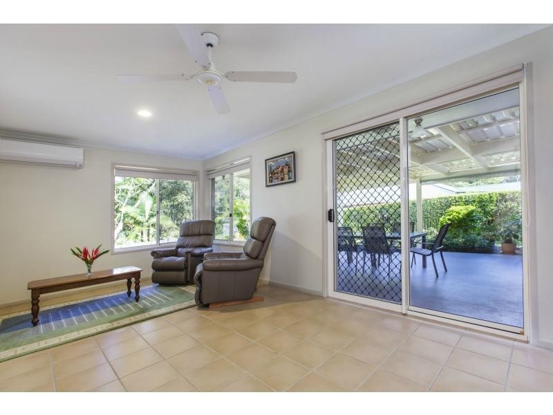 8 Corey Court, Palmwoods QLD 4555
