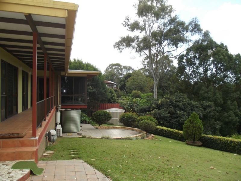 42 Panorama Drive, Nambour QLD 4560