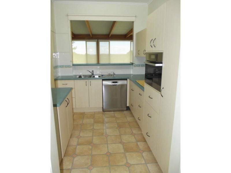 42 Panorama Drive, Nambour QLD 4560