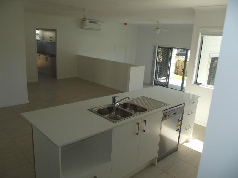 31 Davey Drive, Woombye QLD 4559