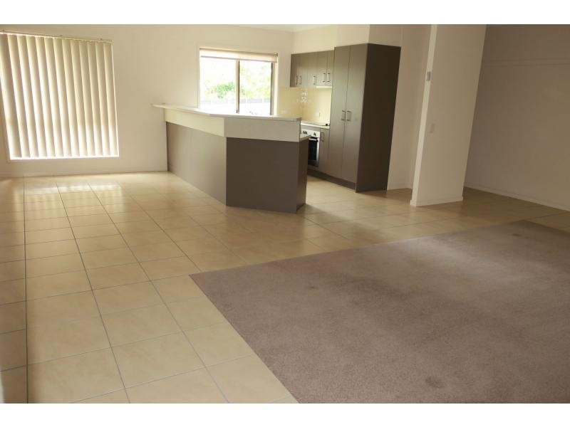 2 Silverwood Drive, Burnside QLD 4560