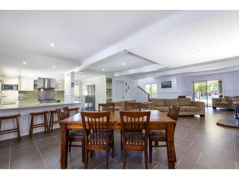 96 Diddillibah Road, Woombye QLD 4559